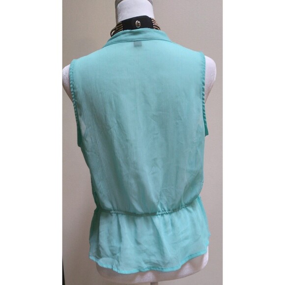 Gorgeous Ruffled Embroidered Tie Front Tank Top Size M - Picture 3 of 8